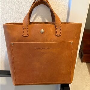 Portland Leather Crossbody Bag-Dakota